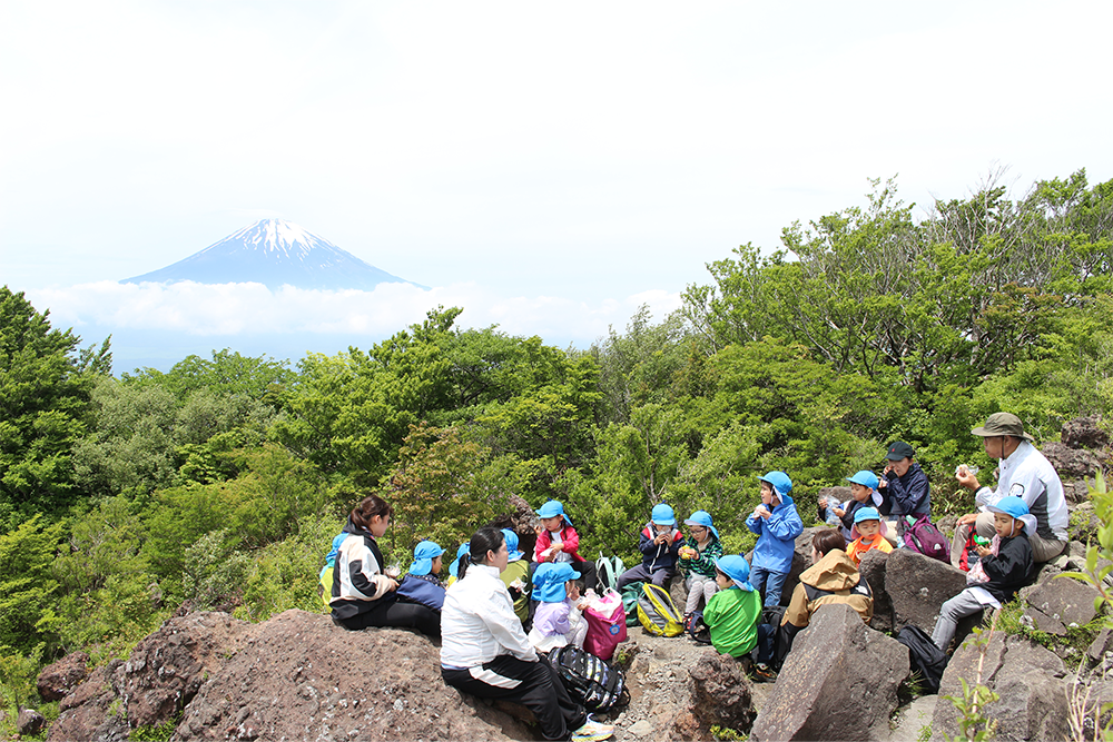 2024年はるかぜ保育園の5歳児金時山登山