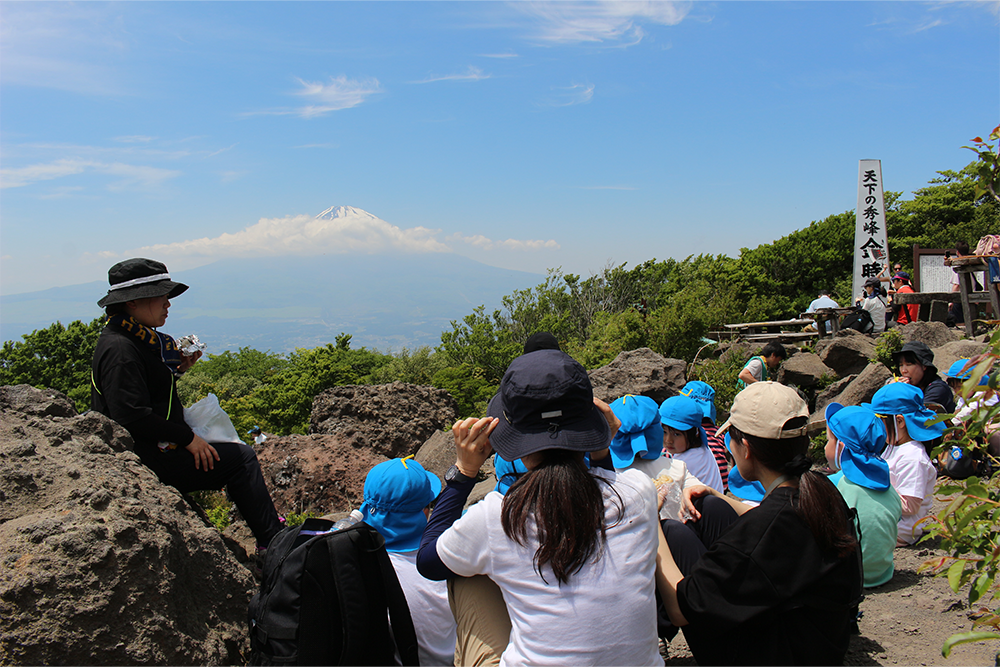 2024年はるかぜ保育園の5歳児金時山登山