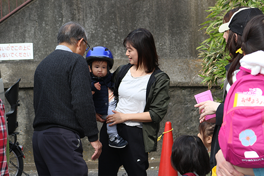 登園風景3｜大岡はるかぜ保育ノート